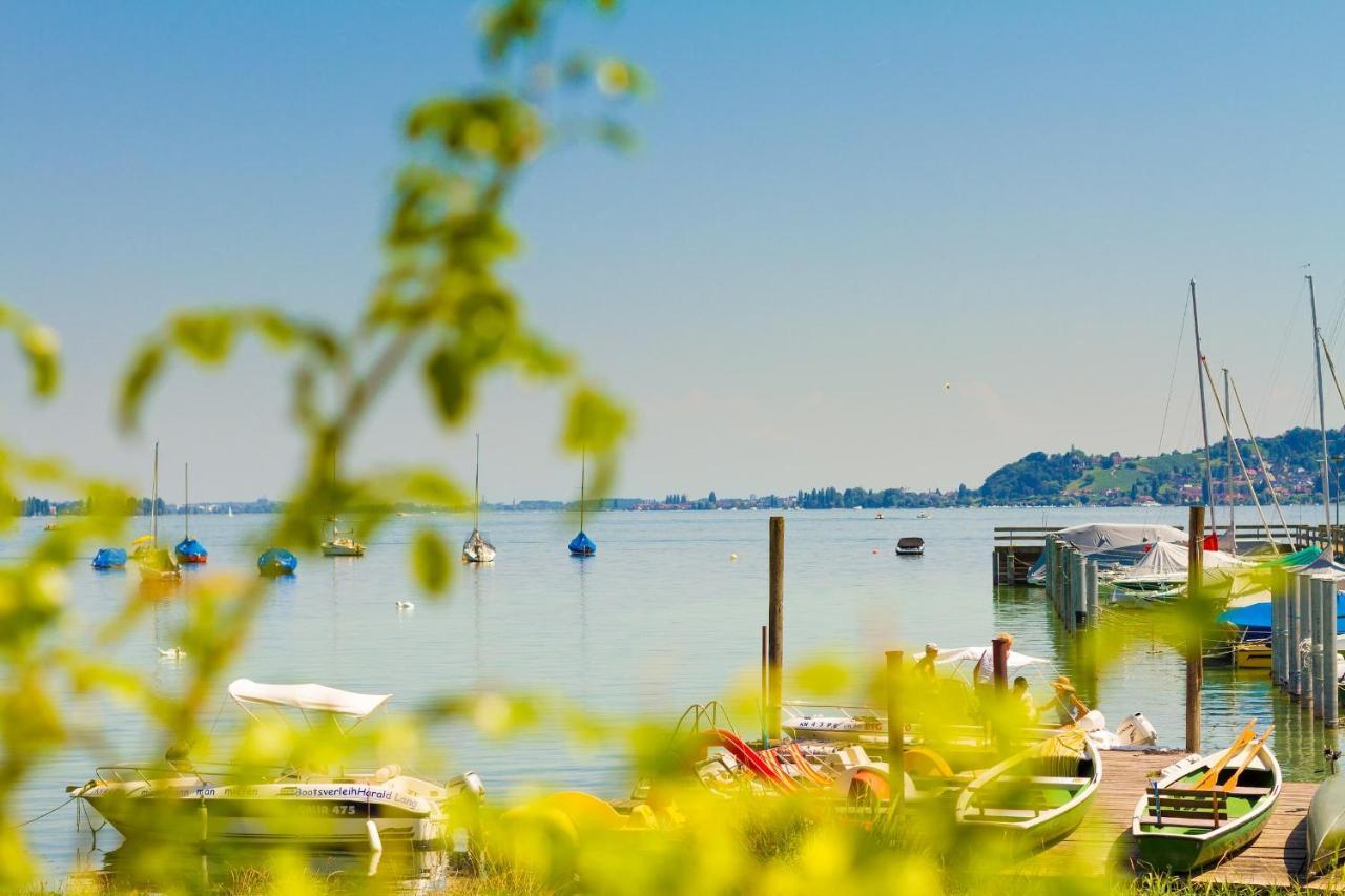 Gaestehaus Am See Гаенхофен Екстериор снимка